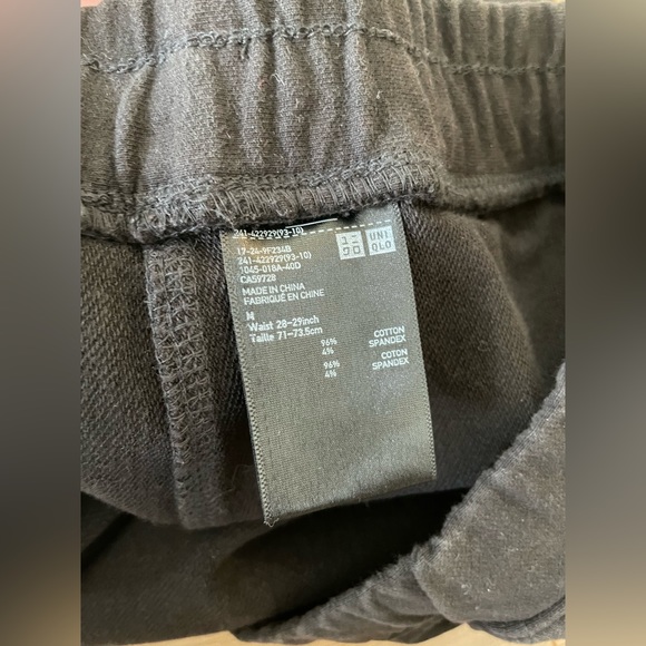 Like New Uniqlo Skirt Size M - Picture 3 of 4